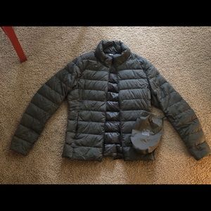 Uniqlo ultra light down jacket